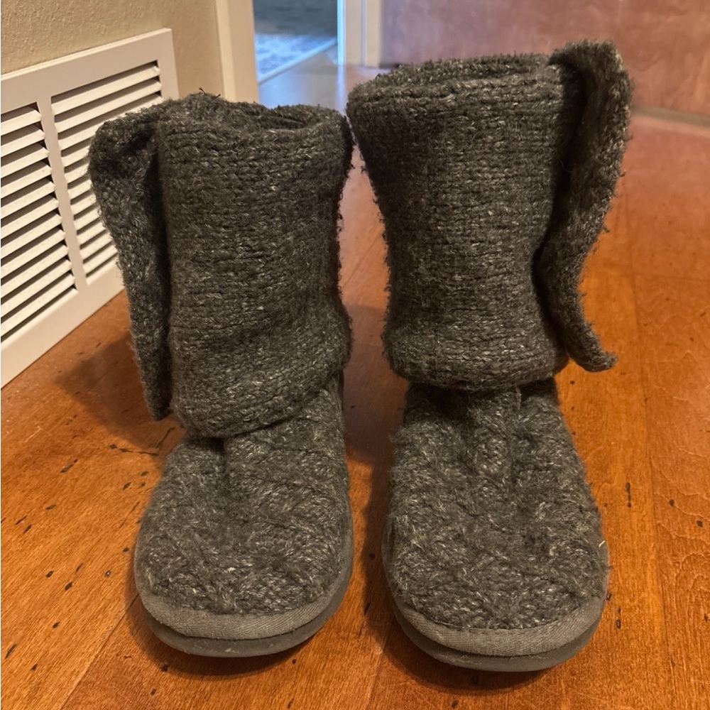 Cozy Gray Women’s Booties